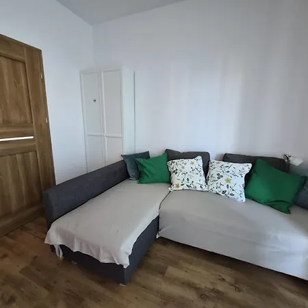 Blisko Lasu Z Ogrodkiem *